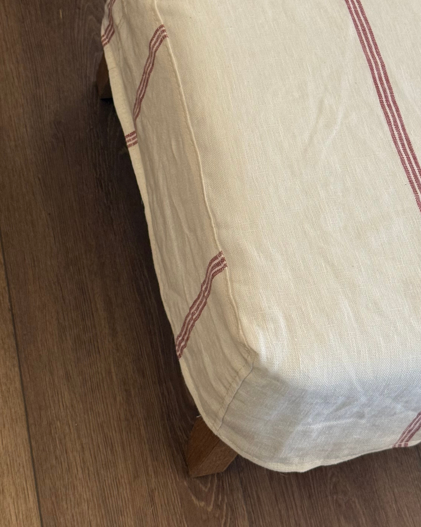Butaca Juana 140cm en Lino [en stock]