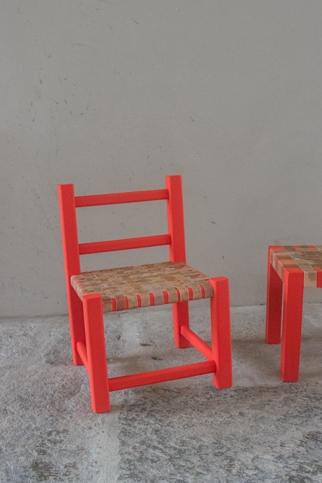 Sillita Trenza madera Roja en lonja natural