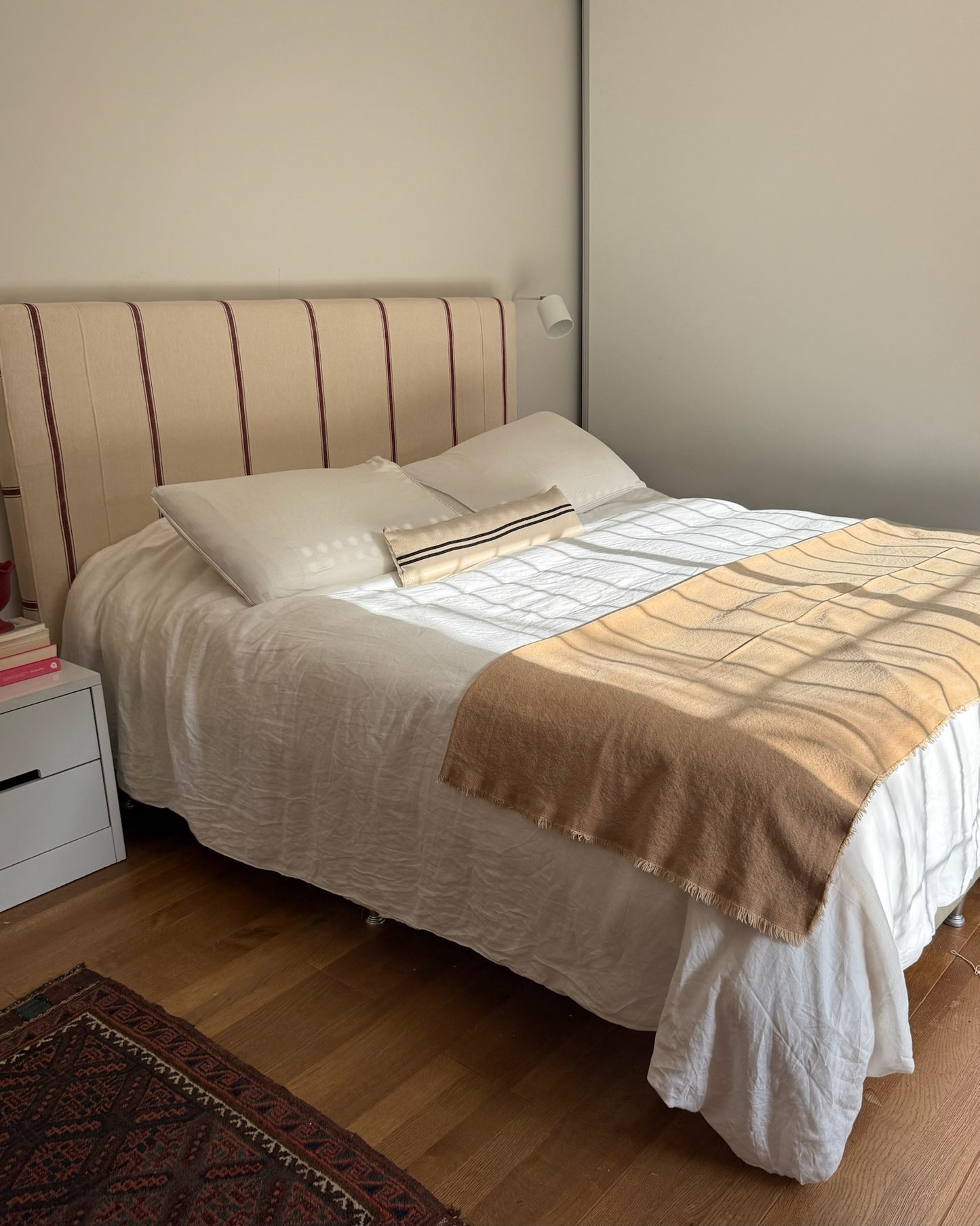 Respaldo de Cama Julia