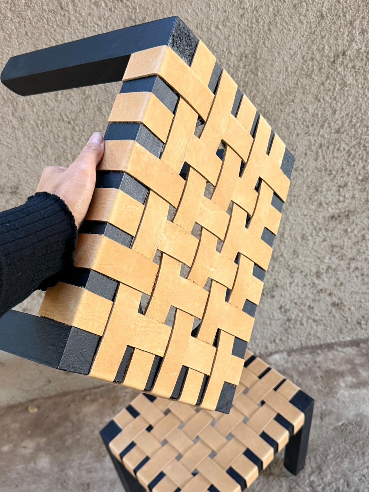 Banco Trenza madera negra en Suela